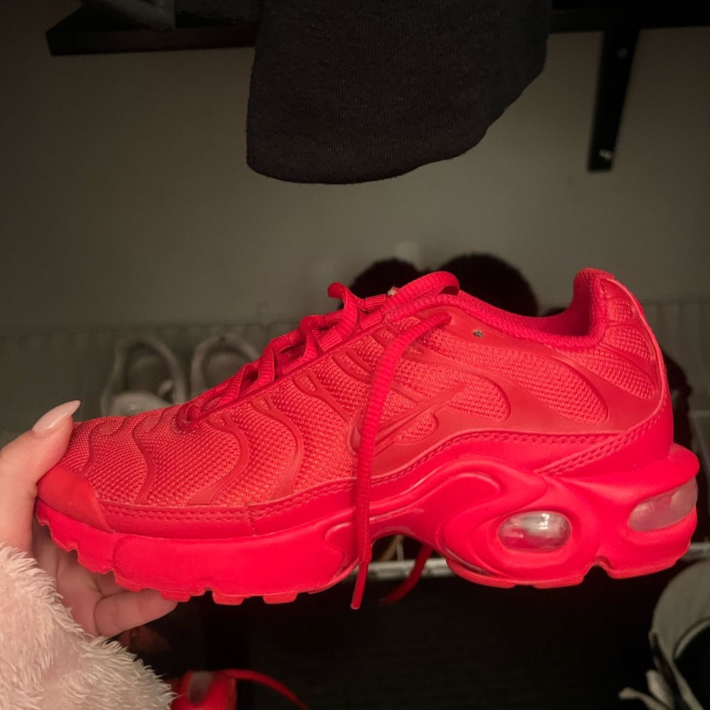 Nike tn size 4